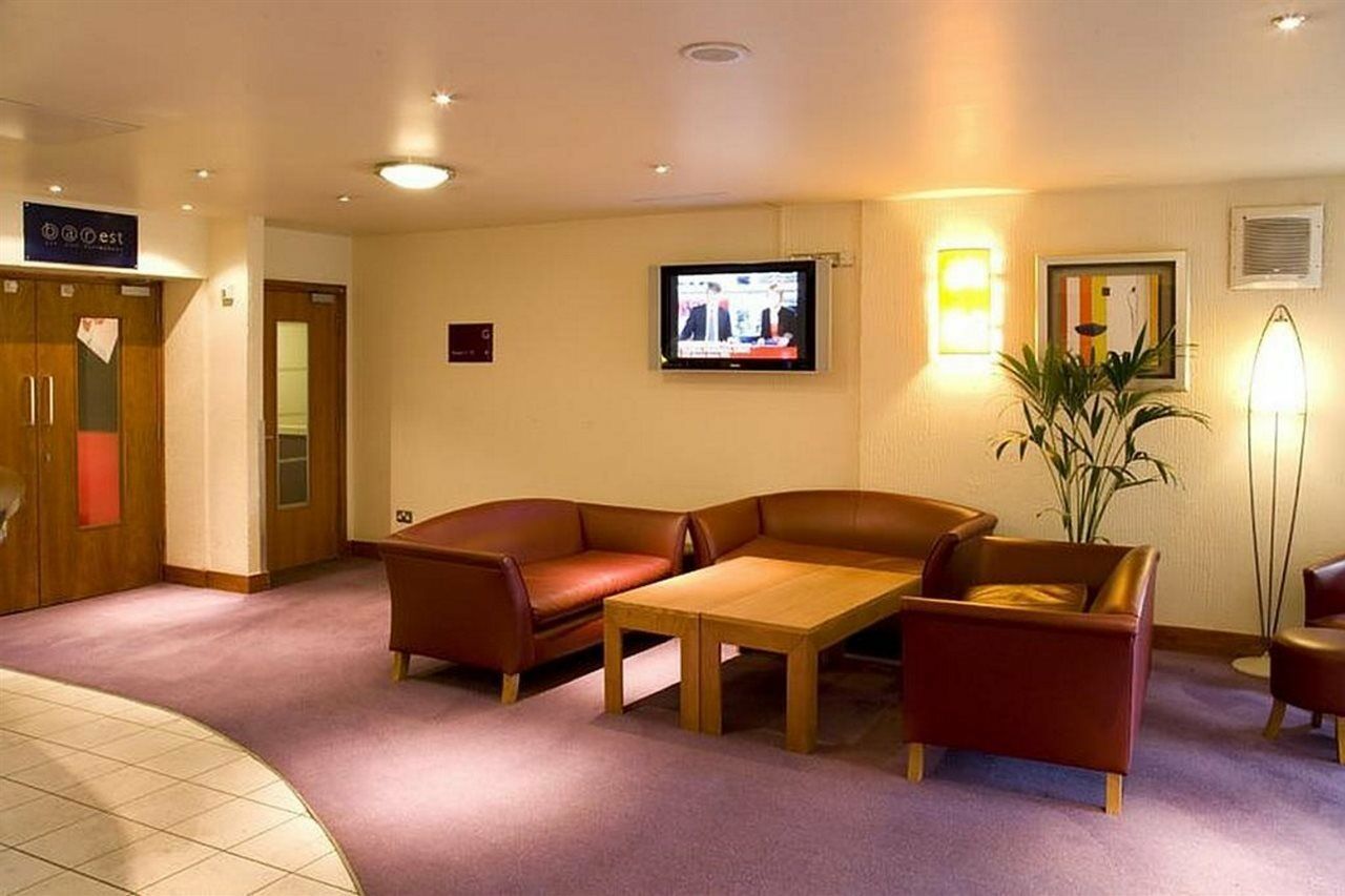 Premier Inn London Heathrow M4/J4 Ґіллінґдон Екстер'єр фото